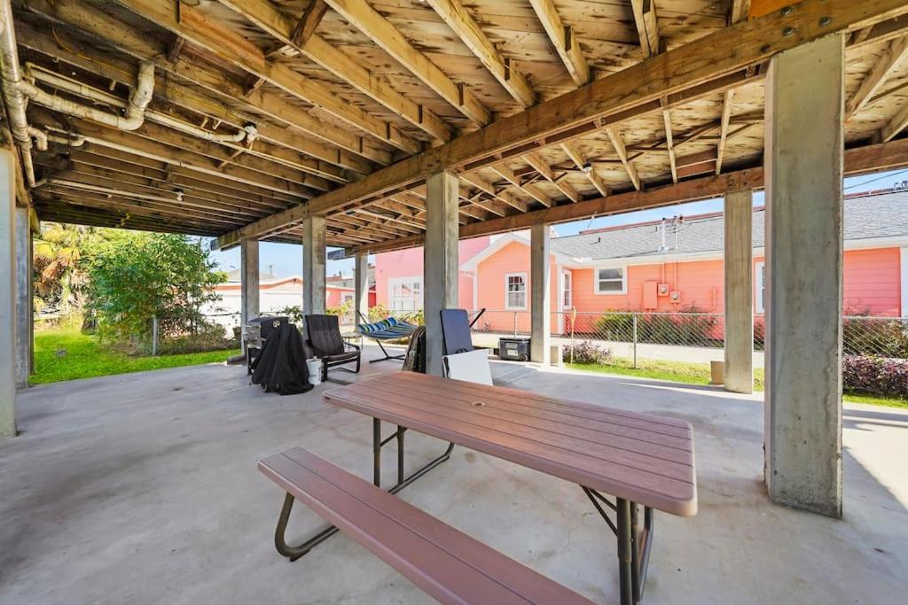Galveston Beach House Family/Pet Friendly Exterior foto